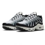 NIKE TN AIR MAX PLUS «Black Grey White» - Imagen 2