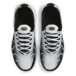 NIKE TN AIR MAX PLUS «Black Grey White» - Imagen 4