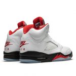 AIR JORDAN 5 RETRO «Fire Red Silver» - Imagen 4