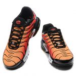 NIKE TN AIR MAX PLUS «Orange Yellow Black» - Imagen 4