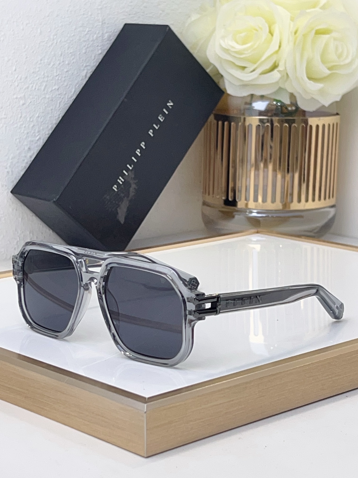 4b84ebdd SINGLASSES PHILIPP PLEIN SPP148V SIZE 57口18-145 - Imagen 1