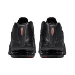 NIKE SHOX R4 «Total Black» - Imagen 5