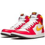 AIR JORDAN 1 High "Light Fusion Red" - Imagen 3