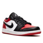 AIR JORDAN 1 Low "Bred Toe" - Imagen 2