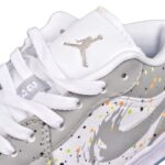 AIR JORDAN 1 Low "Inkjet Summite White Grey" - Imagen 2