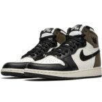 AIR JORDAN 1 High "Mocha" - Imagen 4