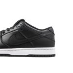 SB DUNK Low "Black" - Imagen 4