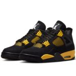 AIR JORDAN RETRO 4 " Thunder 2012" - Imagen 4