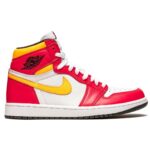 AIR JORDAN 1 High "Light Fusion Red" - Imagen 8
