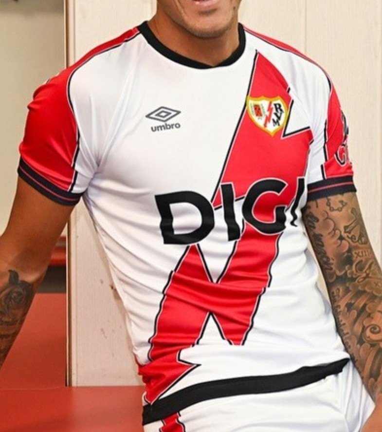 imgi_16_IpCWExBK5PamkZK.jpg CAMISETA RAYO VALLECANO LOCAL 25/26 - Imagen 1
