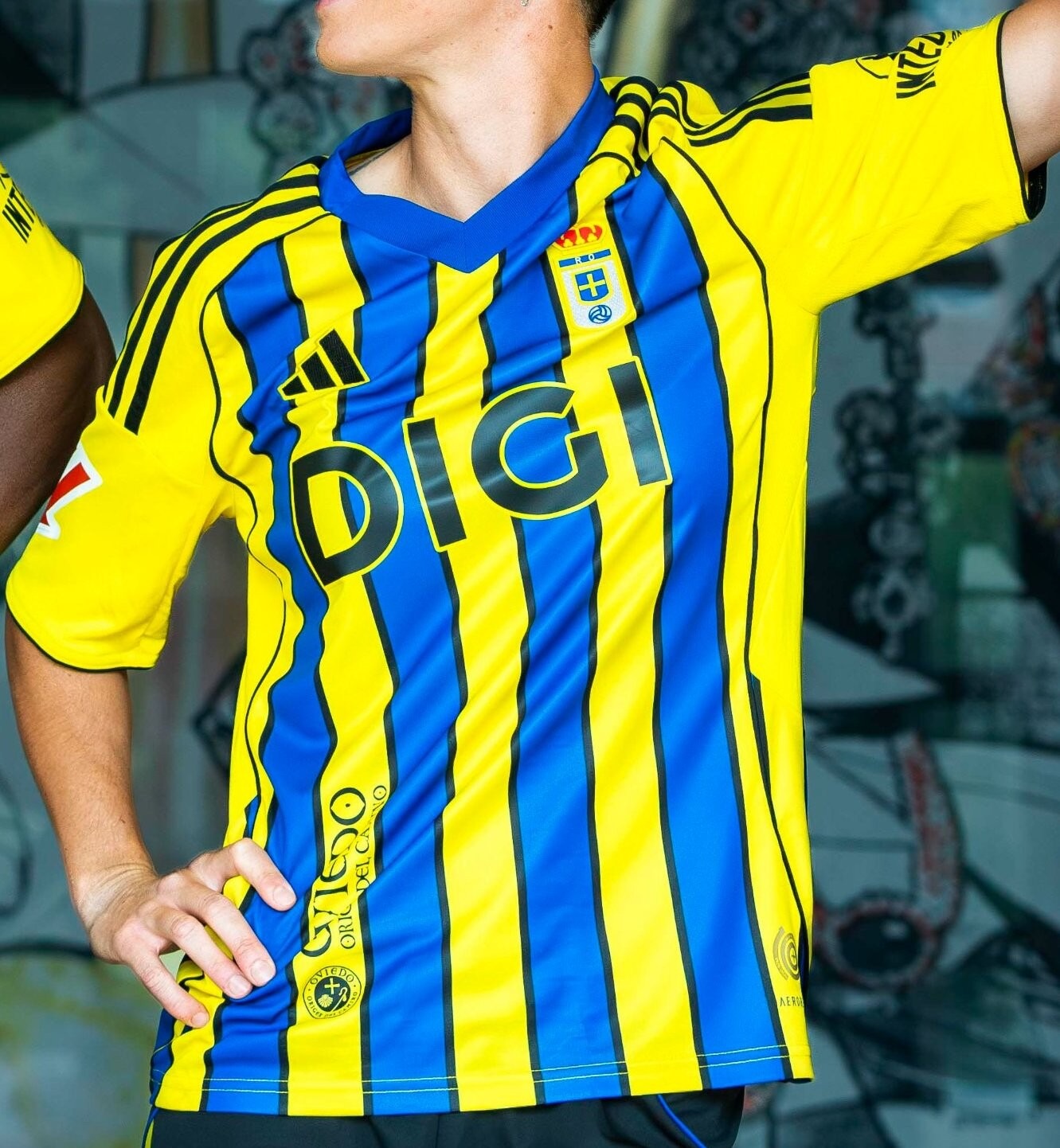 imgi_16_UAU67Z71o4V5lXm.jpg CAMISETA REAL OVIEDO VISITANTE 25/26 - Imagen 1