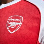 CAMISETA ARSENAL FC LOCAL 25/26 - Imagen 3