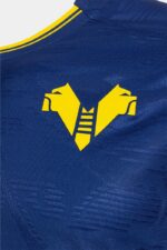 CAMISETA HELLAS VERONA LOCAL 25/26 - Imagen 3