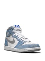 AIR JORDAN 1 "Hyper Royal" - Imagen 3